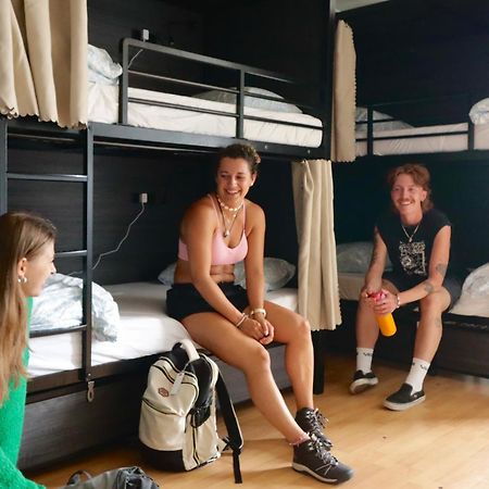 Ritz For Backpackers Hostel Мелбърн Екстериор снимка