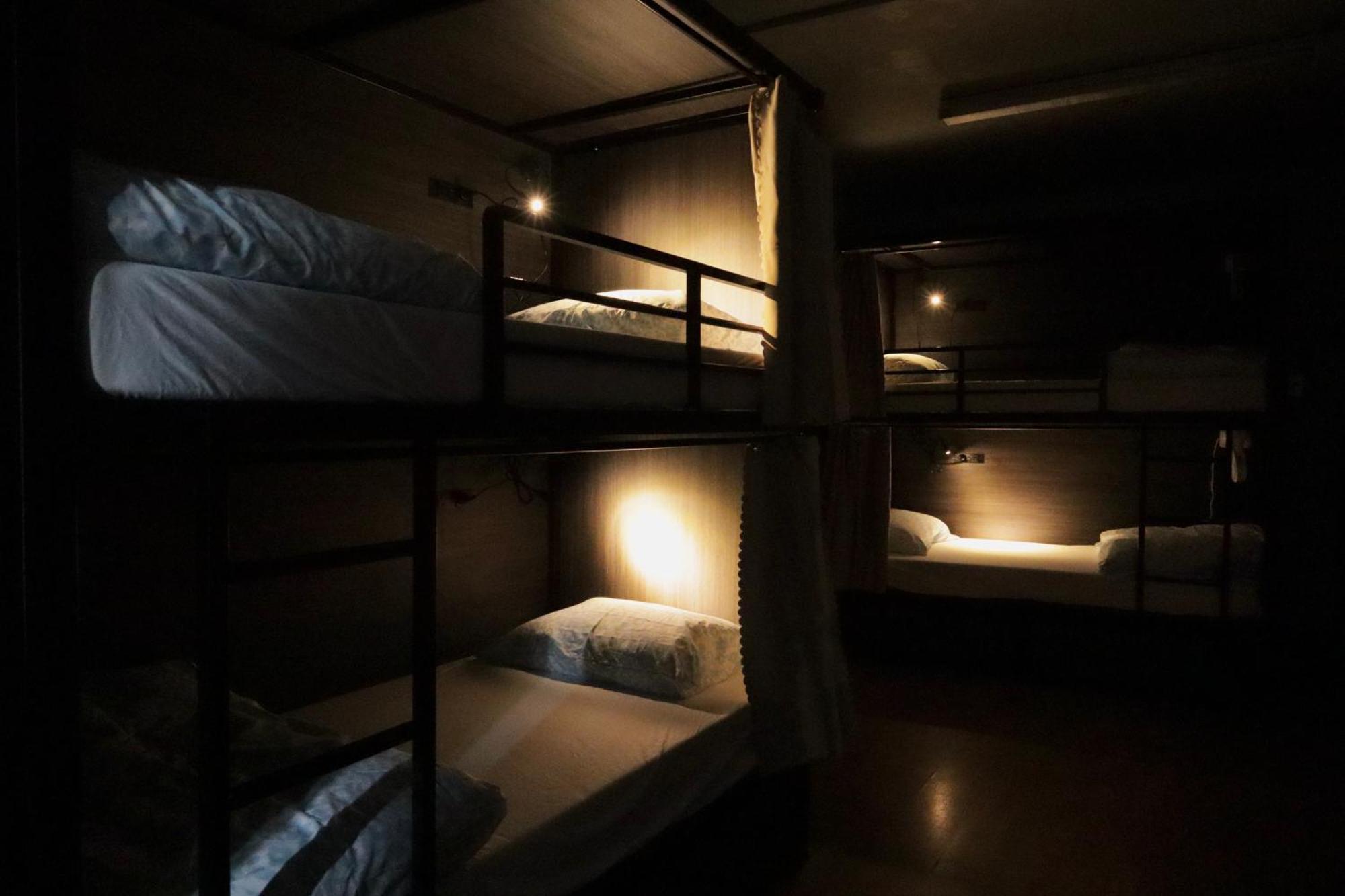 Ritz For Backpackers Hostel Мелбърн Екстериор снимка