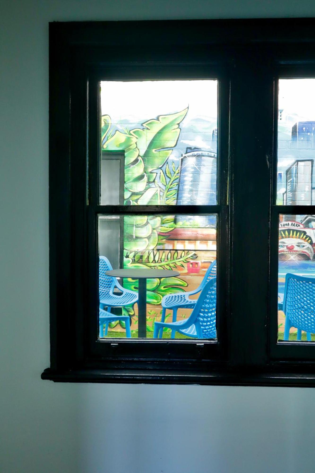 Ritz For Backpackers Hostel Мелбърн Екстериор снимка