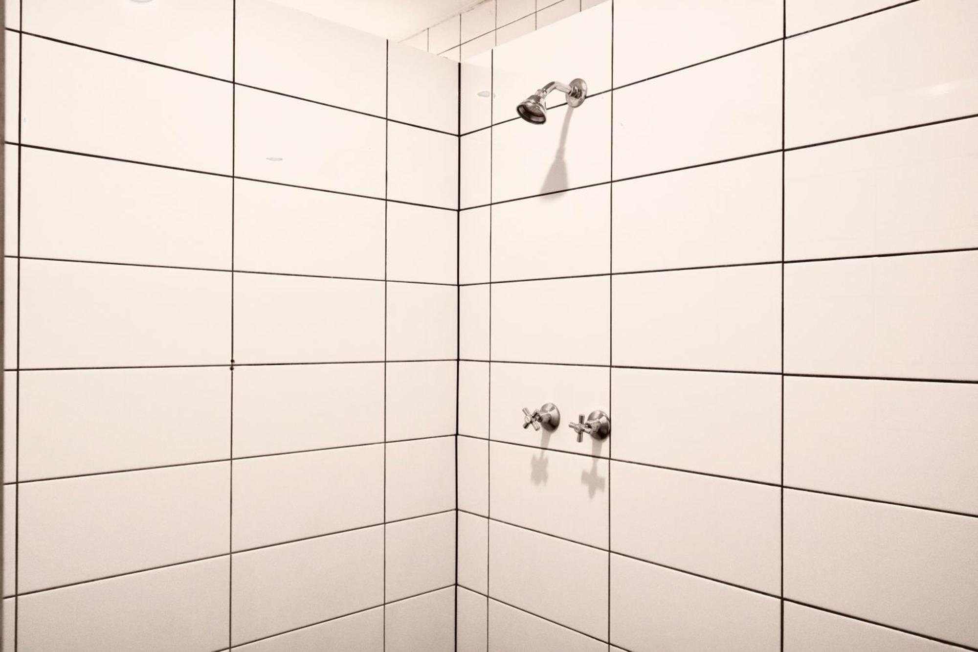 Ritz For Backpackers Hostel Мелбърн Екстериор снимка