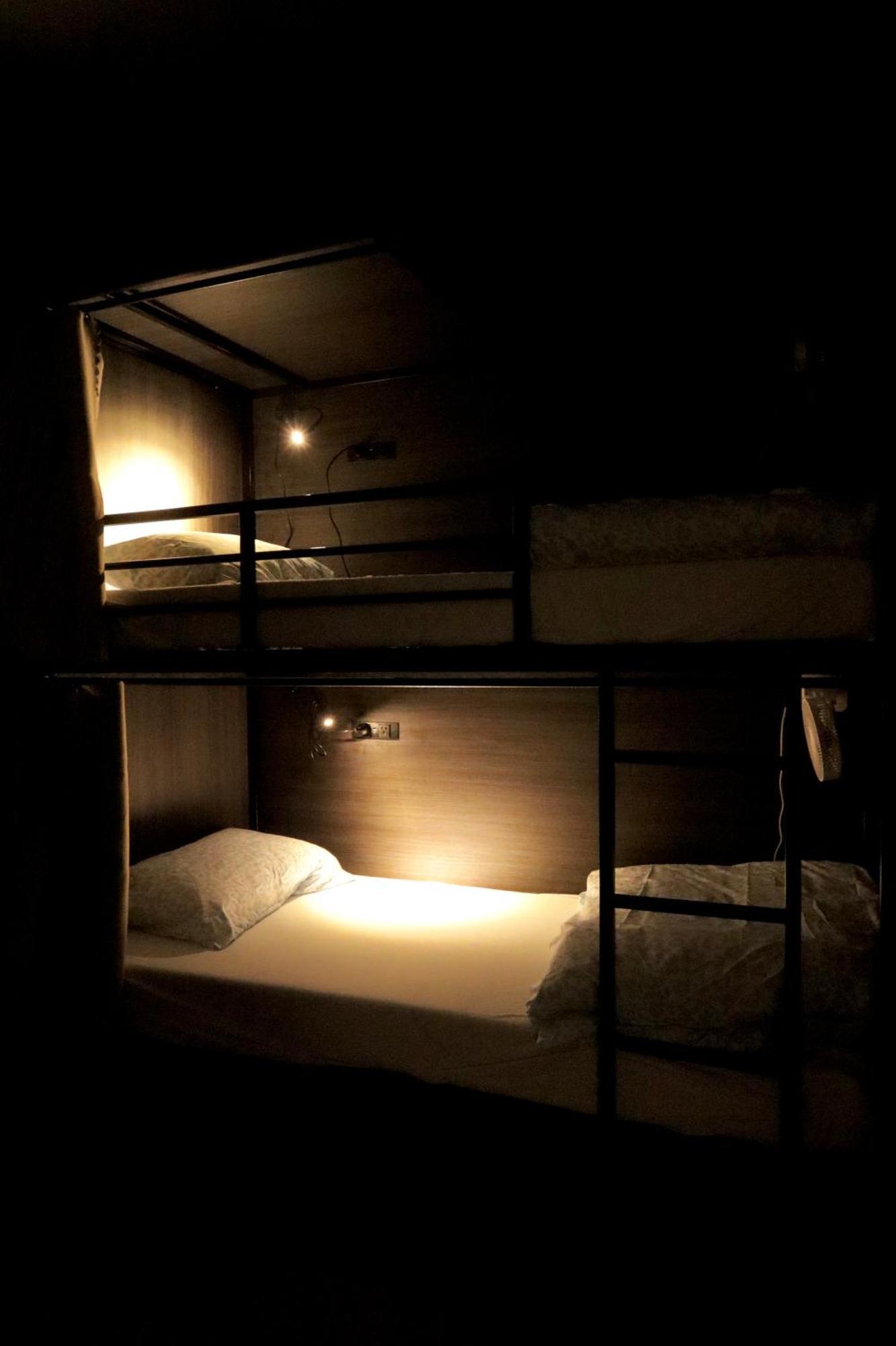 Ritz For Backpackers Hostel Мелбърн Екстериор снимка