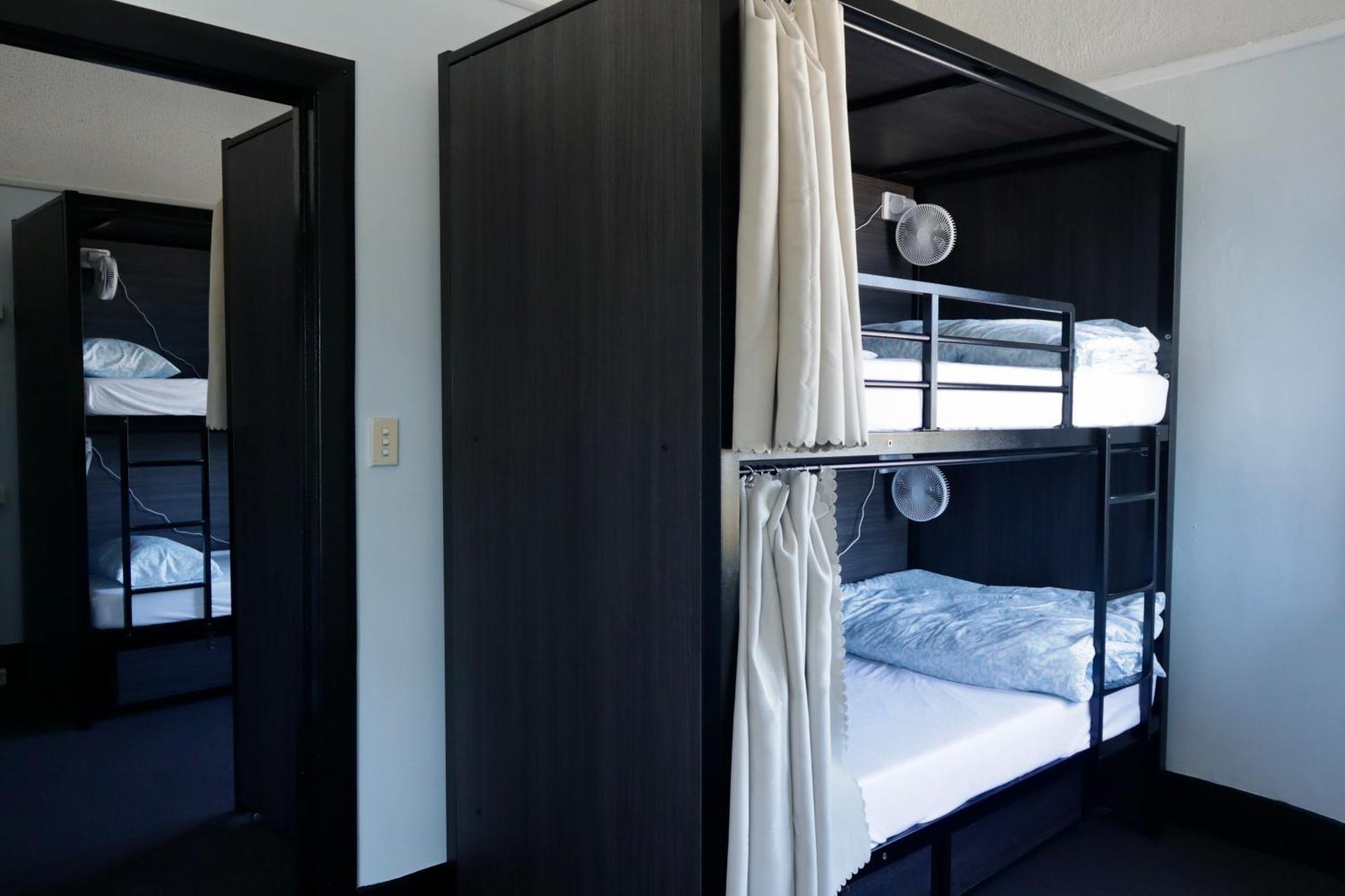 Ritz For Backpackers Hostel Мелбърн Екстериор снимка